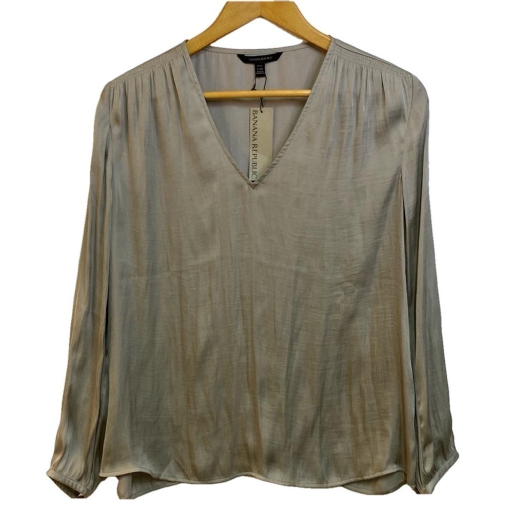 Banana Republic Soft Satin Smocked Blouse Chrome Grey Size Large - PETITE
